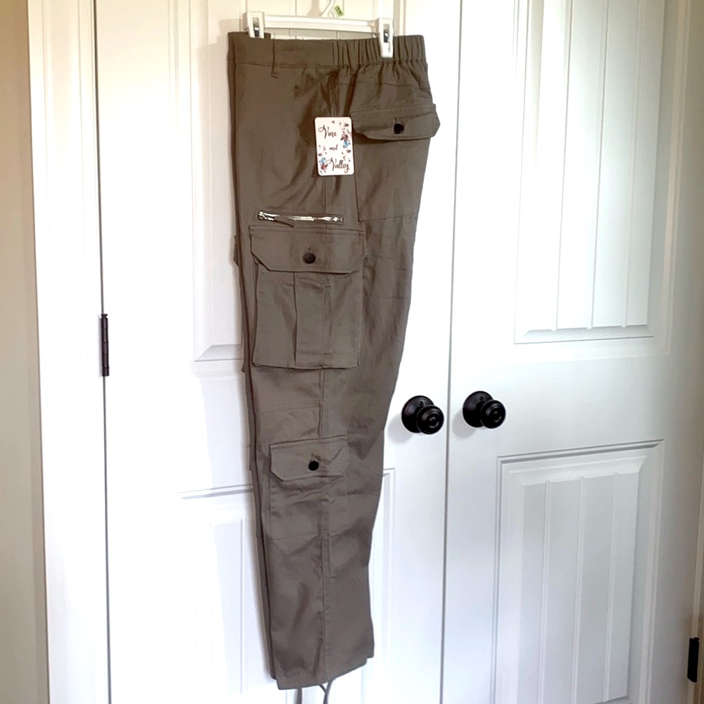 Vine and Valley Quality Utility Pants
